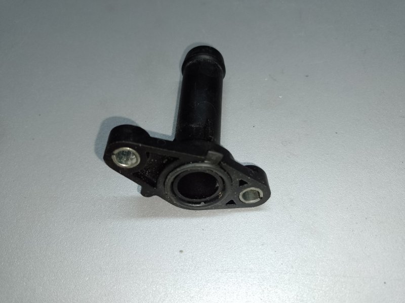 Фланец системы охлаждения TOUAREG 02-10 2007 BHK 3.6