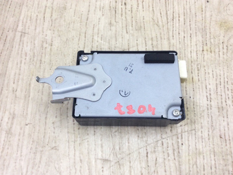 Блок управления дверей передний правый TOYOTA CAMRY 70 17- GSV70 2.5 A25AFKS Блок управления дверей передний правый TOYOTA CAMRY 70 17- GSV70 2.5 A25AFKS