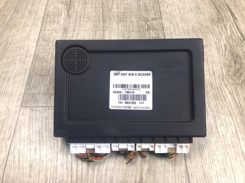 Блок комфорта KIA FORTE/CERATO TD 08-13 2009 TD 2.0 G4KD 95400-1M410 Б/У