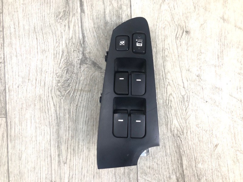 Блок управления стеклоподъемниками KIA FORTE/CERATO TD 08-13 2009 TD 2.0 G4KD 935701M100WK Б/У