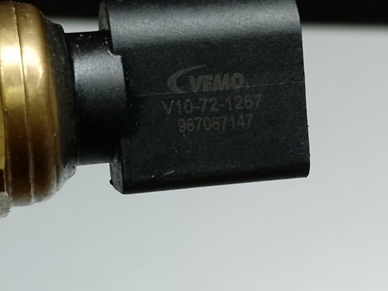 Датчик давления топлива TOUAREG 02-10 2007 BHK 3.6