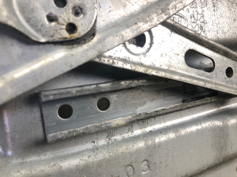 Стеклоподъемник задний правый FORTE/CERATO TD 08-13 2009 TD 2.0 G4KD Стеклоподъемник задний правый FORTE/CERATO TD 08-13 2009 TD 2.0 G4KD