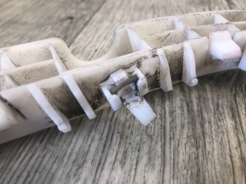 Кронштейн заднего бампера правый FORTE/CERATO TD 08-13 2009 TD 2.0 G4KD