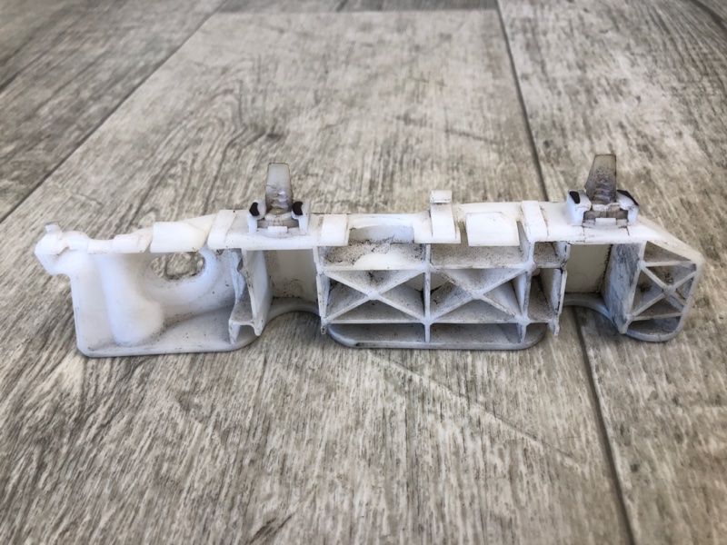 Кронштейн переднего бампера левый FORTE/CERATO TD 08-13 2009 TD 2.0 G4KD