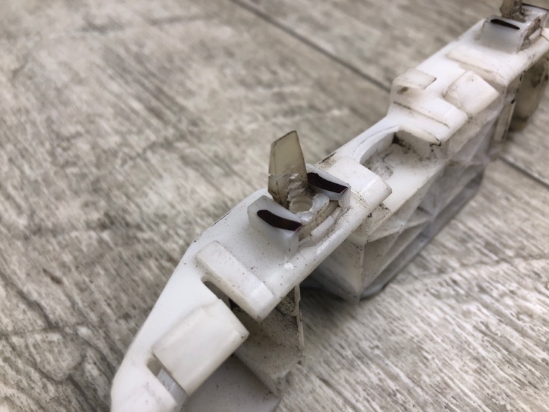 Кронштейн переднего бампера левый FORTE/CERATO TD 08-13 2009 TD 2.0 G4KD