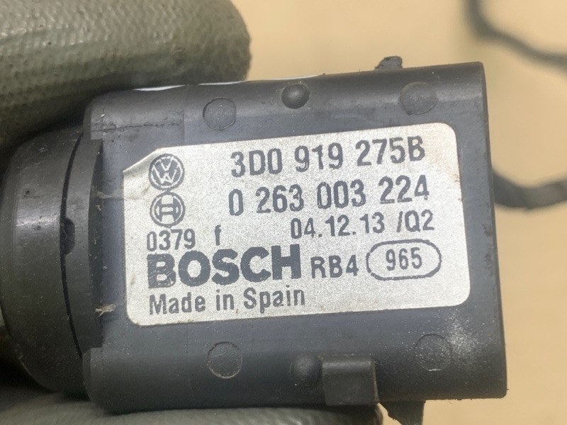 Датчик парктроника передний VOLKSWAGEN TOUAREG 02-10 BHK 3.6