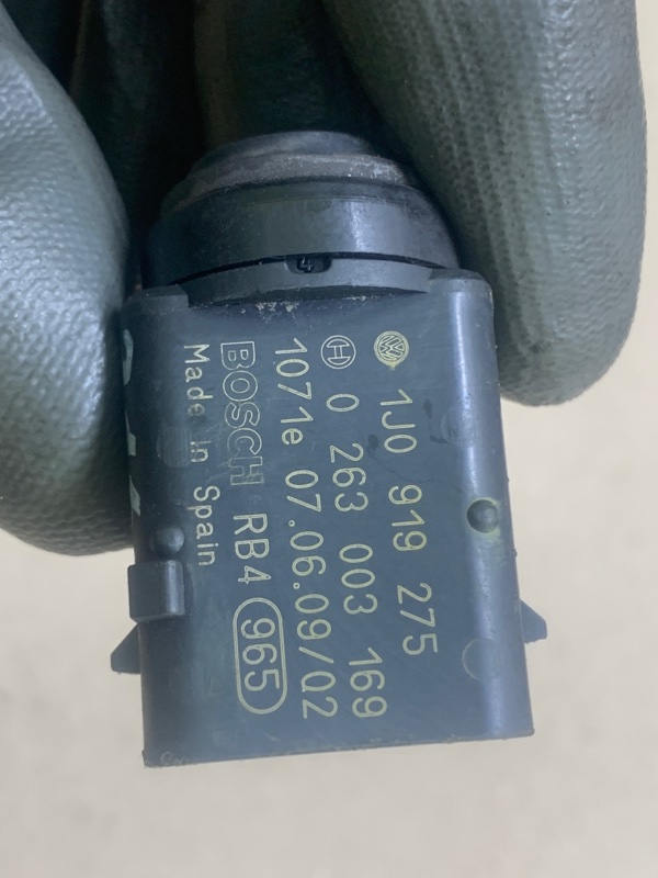 Датчик парктроника задний VOLKSWAGEN TOUAREG 02-10 BHK 3.6