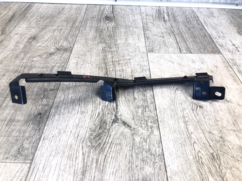 Кронштейн крепления фары левый FORTE/CERATO TD 08-13 2009 TD 2.0 G4KD Кронштейн крепления фары левый FORTE/CERATO TD 08-13 2009 TD 2.0 G4KD