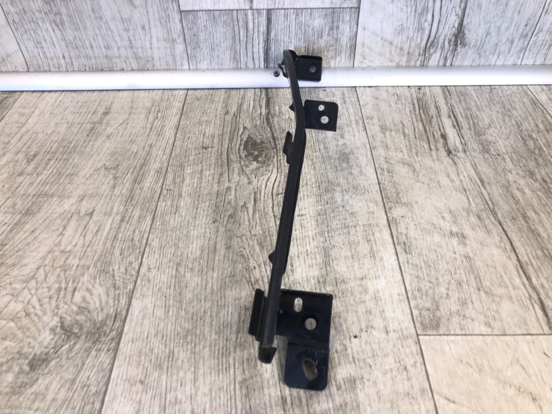 Кронштейн крепления фары левый FORTE/CERATO TD 08-13 2009 TD 2.0 G4KD Кронштейн крепления фары левый FORTE/CERATO TD 08-13 2009 TD 2.0 G4KD