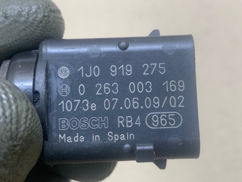 Датчик парктроника задний TOUAREG 02-10 2007 BHK 3.6