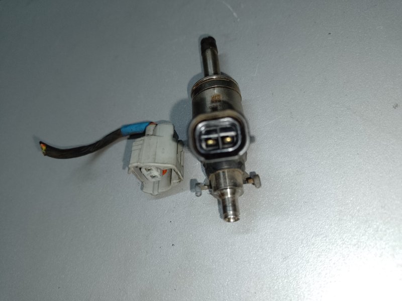 Форсунка топливная FOCUS 10-18 2.0