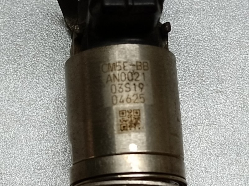 Форсунка топливная FORD FOCUS 10-18 2.0