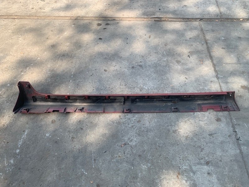 Накладка порога наружная левая 6 GH 07-12