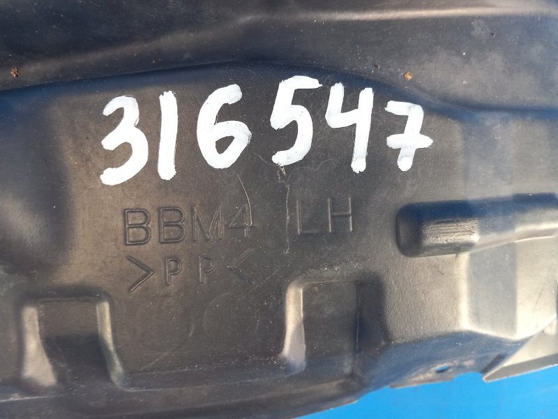 Подкрылок передний левый 3 BL 09-13 2009 2.5 L (L5-VE)