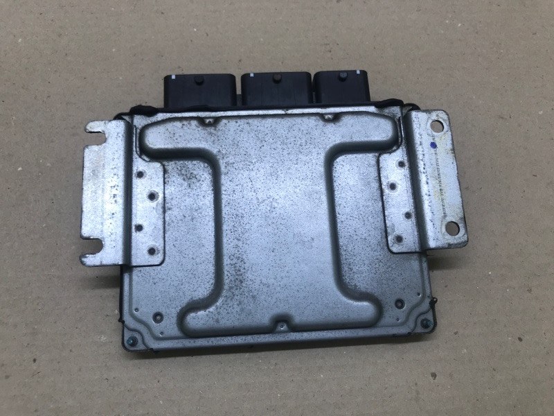 Блок управления двигателем SENTRA B17 12-21