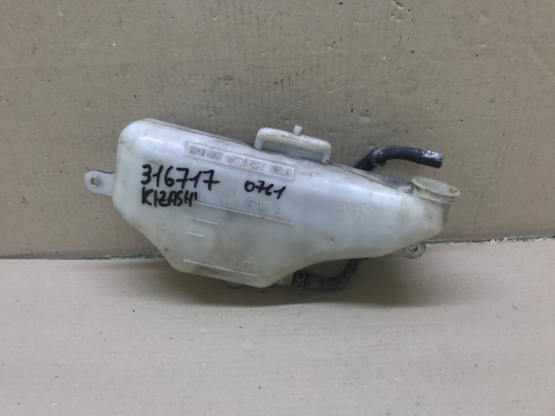 Запчасть бачок расширительный SUZUKI KIZASHI 09-14 2011 J24B 17931-57L00 Б/У Бачок расширительный SUZUKI KIZASHI 09-14 2011 J24B 17931-57L00 Б/У