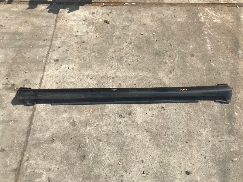 Запчасть накладка порога наружная левая LEXUS ES300 ES330 01-06 2005 3.3 3MZFE 75860-33020-C1 Б/У Накладка порога наружная левая LEXUS ES300 ES330 01-06 2005 3.3 3MZFE 75860-33020-C1 Б/У