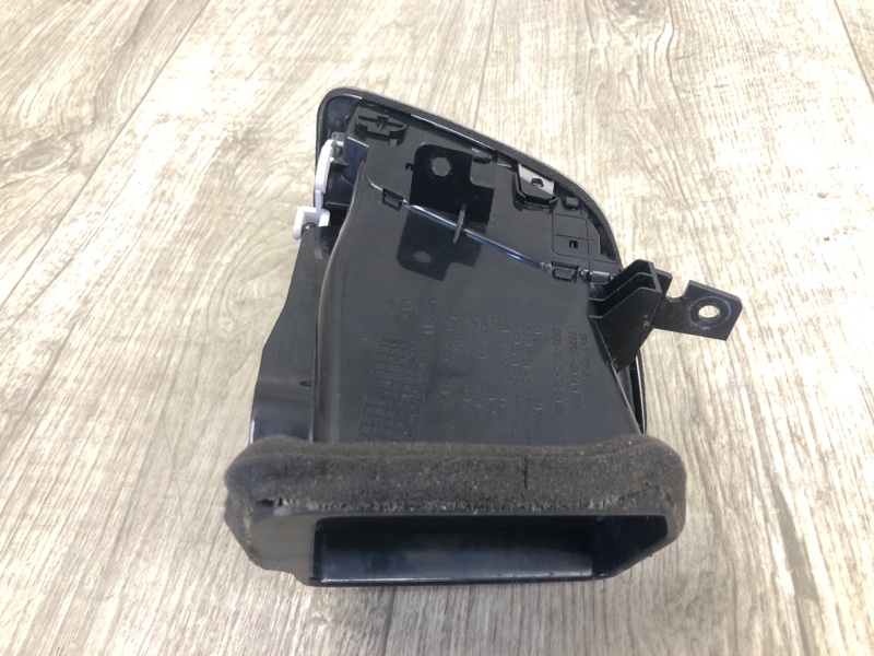 Дефлектор воздушный передний правый Q50 15-20 2016 SEDAN 2.0T M274