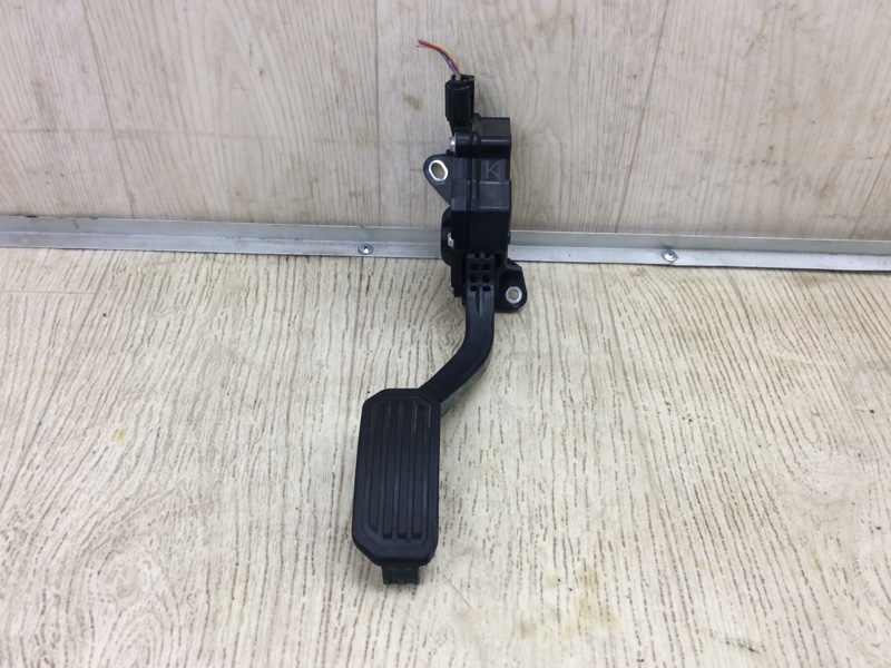 Педаль газа LEXUS ES350 06-12 2011 SEDAN 3.5 2GR-FE 7811033110 Б/У