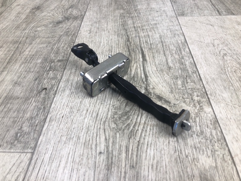 Ограничитель двери задний левый Q50 15-20 2016 SEDAN 2.0T M274