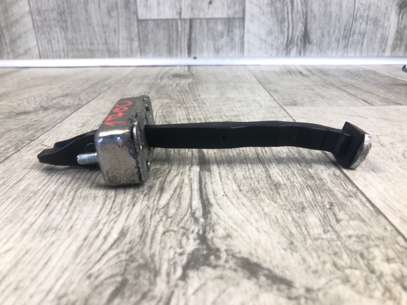 Ограничитель двери задний правый Q50 15-20 2016 SEDAN 2.0T M274