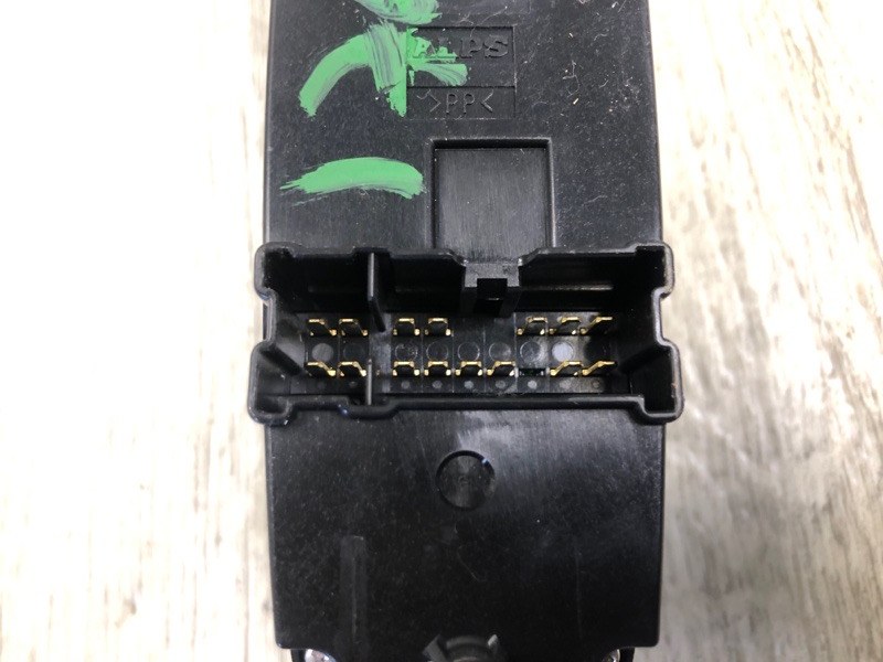 Блок управления стеклоподъемниками Q50 15-20 2016 SEDAN 2.0T M274