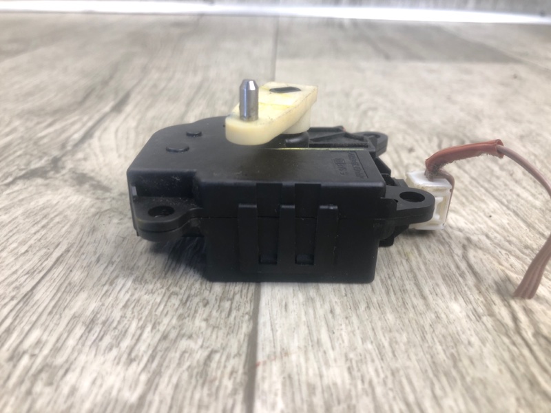 Моторчик заслонки печки Q50 15-20 2016 SEDAN 2.0T M274