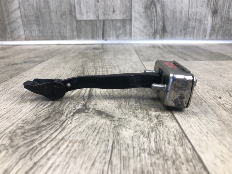 Ограничитель двери передний Q50 15-20 2016 SEDAN 2.0T M274