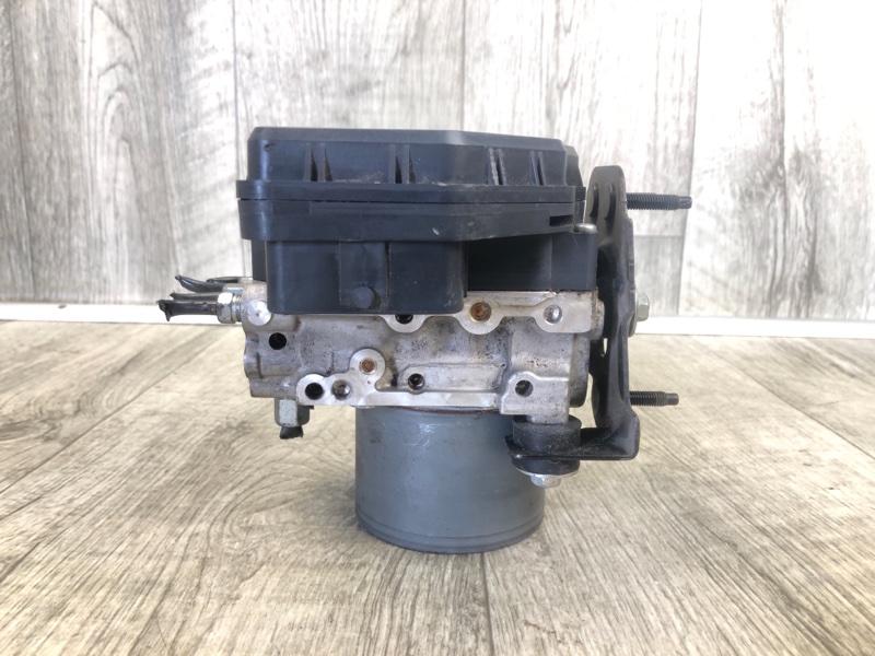 Блок ABS INFINITI Q50 15-20 SEDAN 2.0T M274