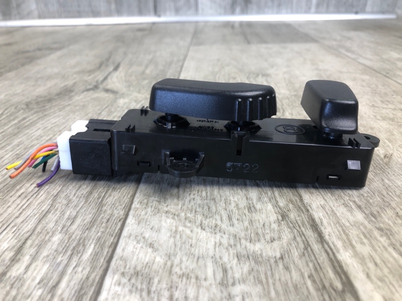 Блок кнопок памяти сидений передний левый Q50 15-20 2016 SEDAN 2.0T M274