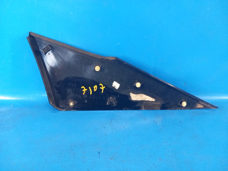 Накладка кузова задняя правая PRIUS 16- 2016 1.8 2ZRFXE