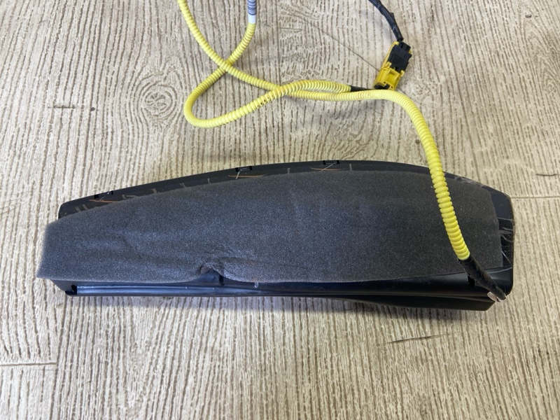 Подушка безопасности в сиденье передняя правая LEGACY 09-15 BM 2012 SEDAN 3.6 EZ36