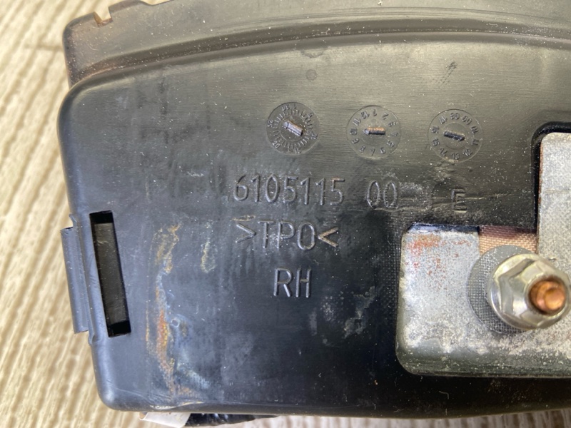 Подушка безопасности в сиденье передняя правая LEGACY 09-15 BM 2012 SEDAN 3.6 EZ36