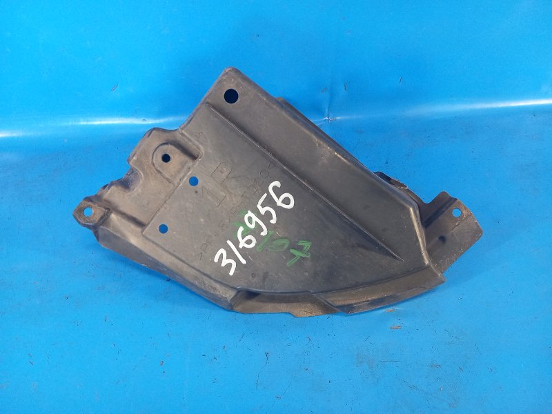 Запчасть защита заднего бампера правая TOYOTA PRIUS 16- 2016 1.8 2ZRFXE 5839847050 Б/У Защита заднего бампера правая TOYOTA PRIUS 16- 2016 1.8 2ZRFXE 5839847050 Б/У