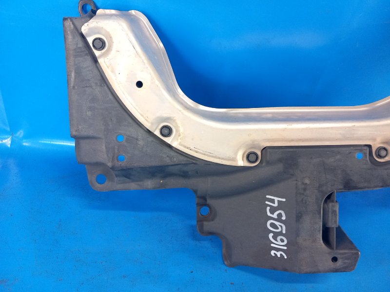 Защита днища задняя правая PRIUS 16- 2016 1.8 2ZRFXE