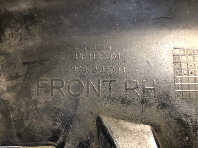 Брызговик передний правый Q50 15-20 2016 SEDAN 2.0T M274