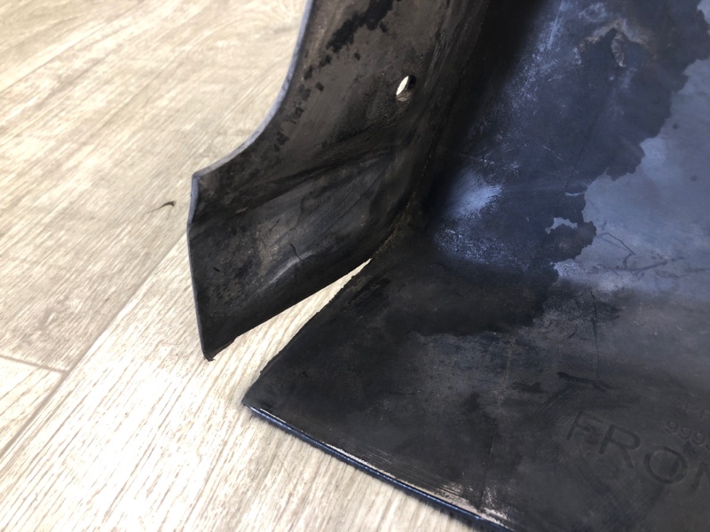 Брызговик передний правый Q50 15-20 2016 SEDAN 2.0T M274