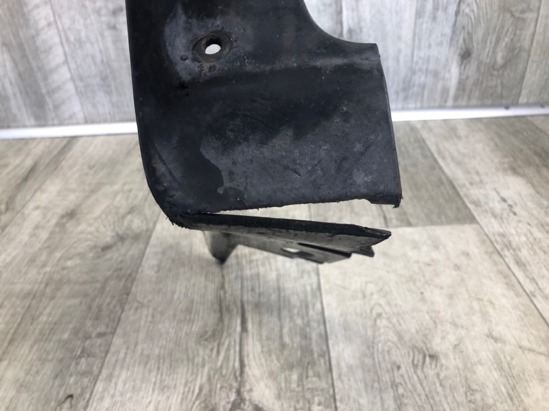 Брызговик передний правый Q50 15-20 2016 SEDAN 2.0T M274