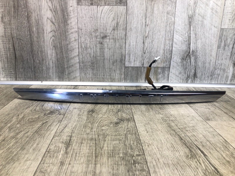 Панель подсветки номера INFINITI Q50 15-20 2016 SEDAN 2.0T M274 848104HB0A Б/У