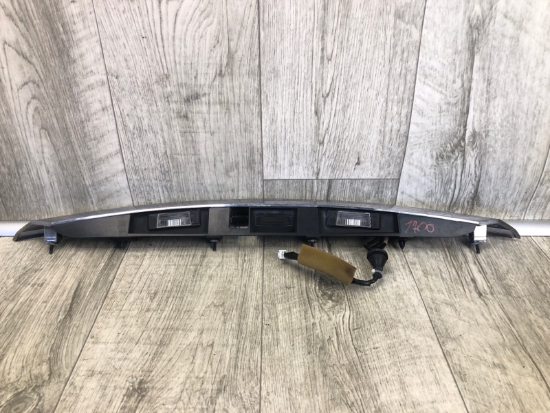 Панель подсветки номера INFINITI Q50 15-20 SEDAN 2.0T M274