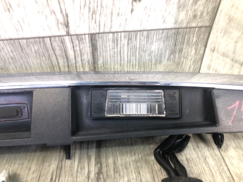 Панель подсветки номера Q50 15-20 2016 SEDAN 2.0T M274