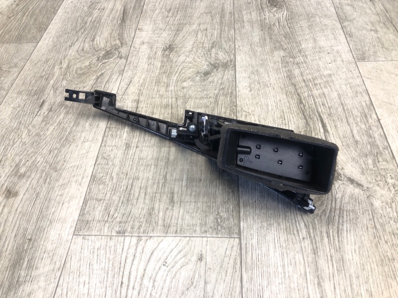 Дефлектор воздушный передний левый Q50 15-20 2016 SEDAN 2.0T M274 Дефлектор воздушный передний левый Q50 15-20 2016 SEDAN 2.0T M274