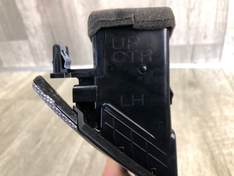 Дефлектор воздушный передний левый Q50 15-20 2016 SEDAN 2.0T M274 Дефлектор воздушный передний левый Q50 15-20 2016 SEDAN 2.0T M274