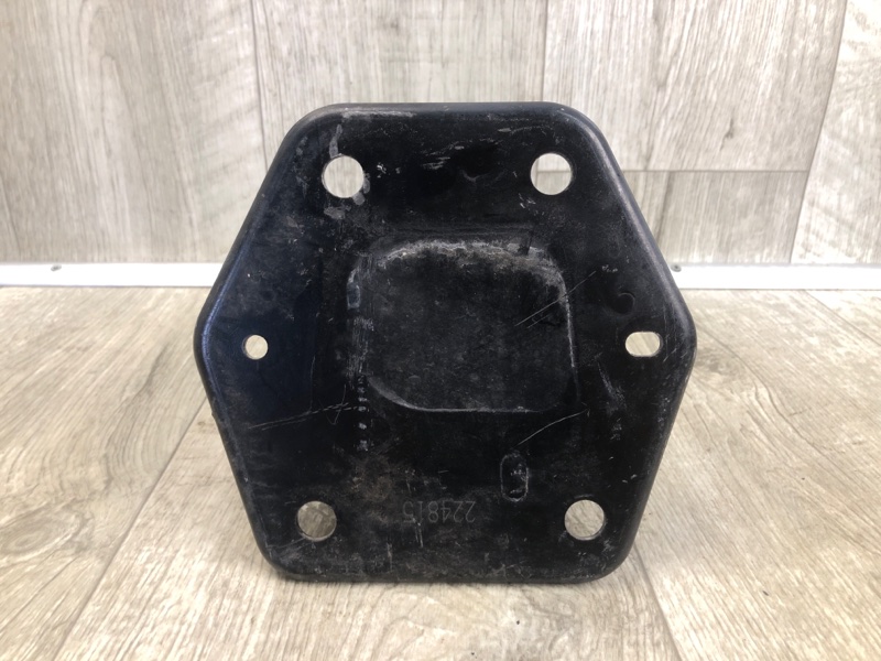 Кронштейн усилителя заднего бампера левый Q50 15-20 2016 SEDAN 2.0T M274