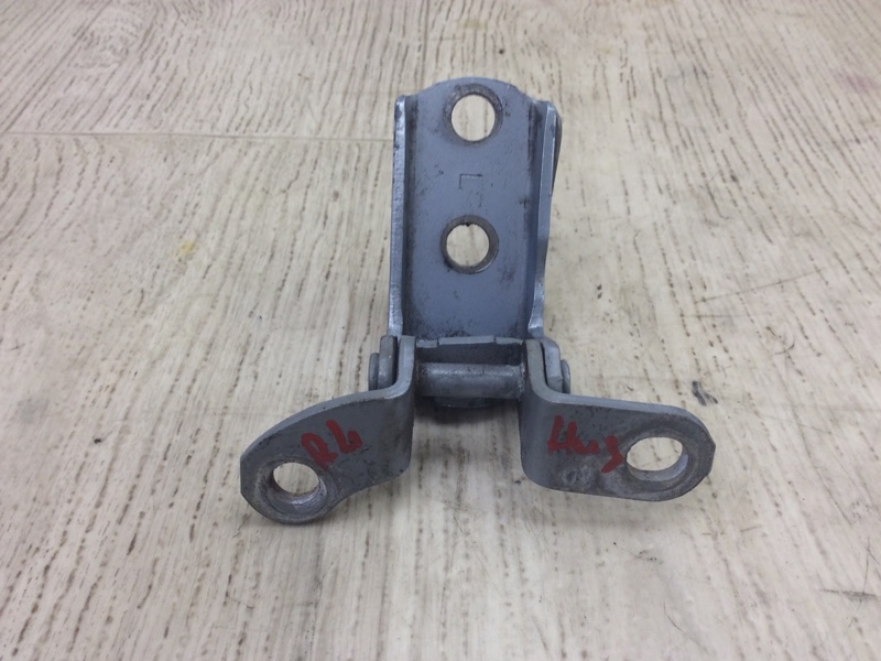 Запчасть петля двери нижняя задняя левая LEXUS ES350 06-12 2011 SEDAN 3.5 2GR-FE 6878052031 Б/У Петля двери нижняя задняя левая LEXUS ES350 06-12 2011 SEDAN 3.5 2GR-FE 6878052031 Б/У