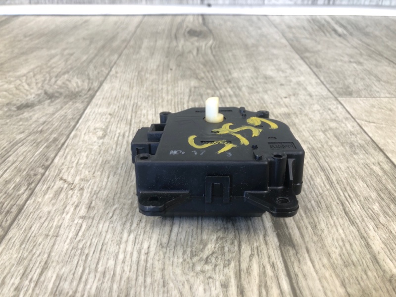 Моторчик заслонки печки LEGACY 09-15 BM 2012 SEDAN 3.6 EZ36