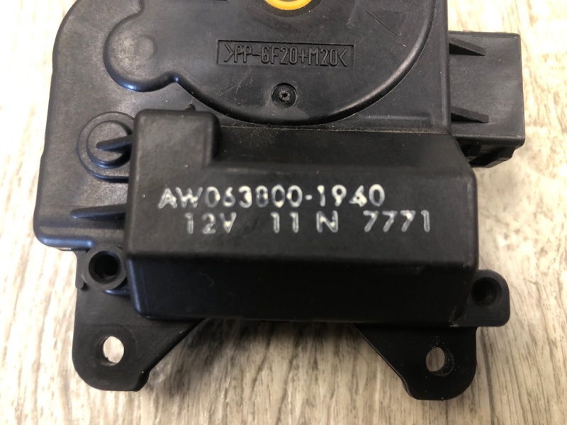 Моторчик заслонки печки LEGACY 09-15 BM 2012 SEDAN 3.6 EZ36