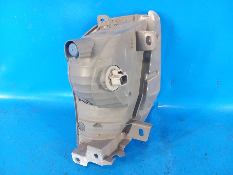 Указатель поворота левый TOYOTA PRIUS PLUS 11-14