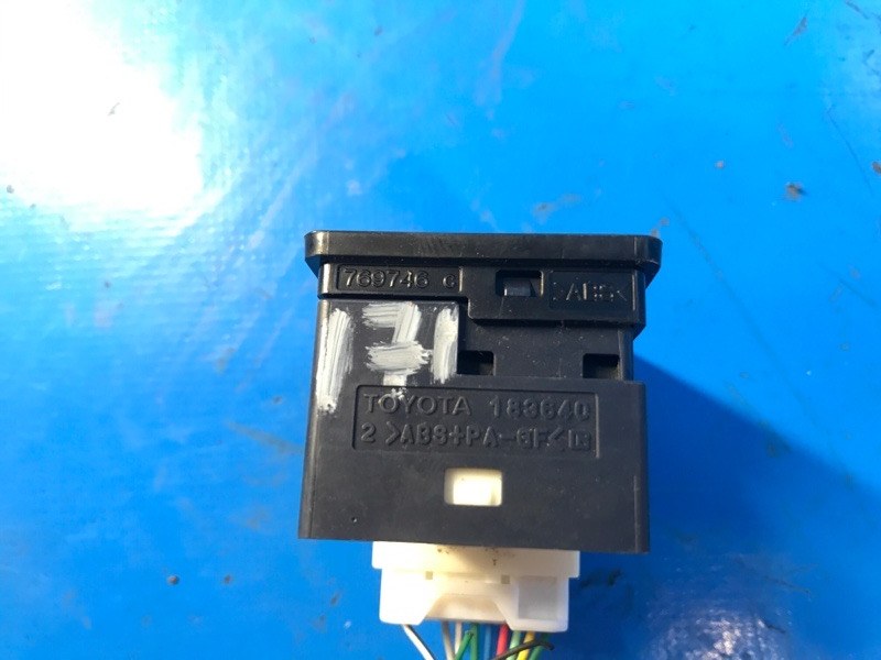 Блок управления зеркалами PRIUS - 30 09-17 2010 ZVW30 Блок управления зеркалами PRIUS - 30 09-17 2010 ZVW30