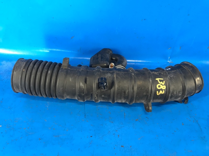 Патрубок воздушного фильтра LEXUS IS250/350 05-13 GSE21L 3.5 2GR-FSE